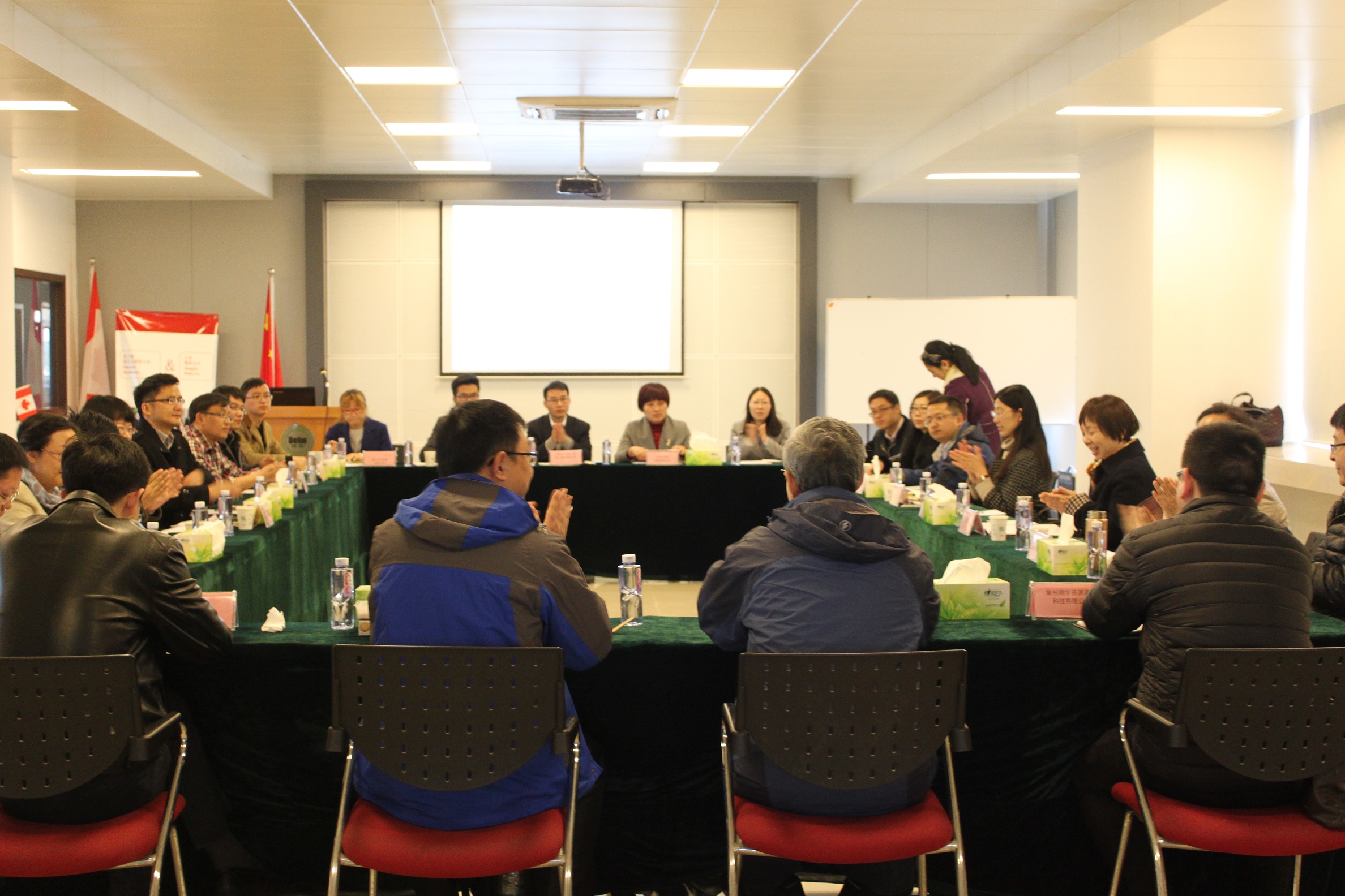 威尼斯app游戏平台网址