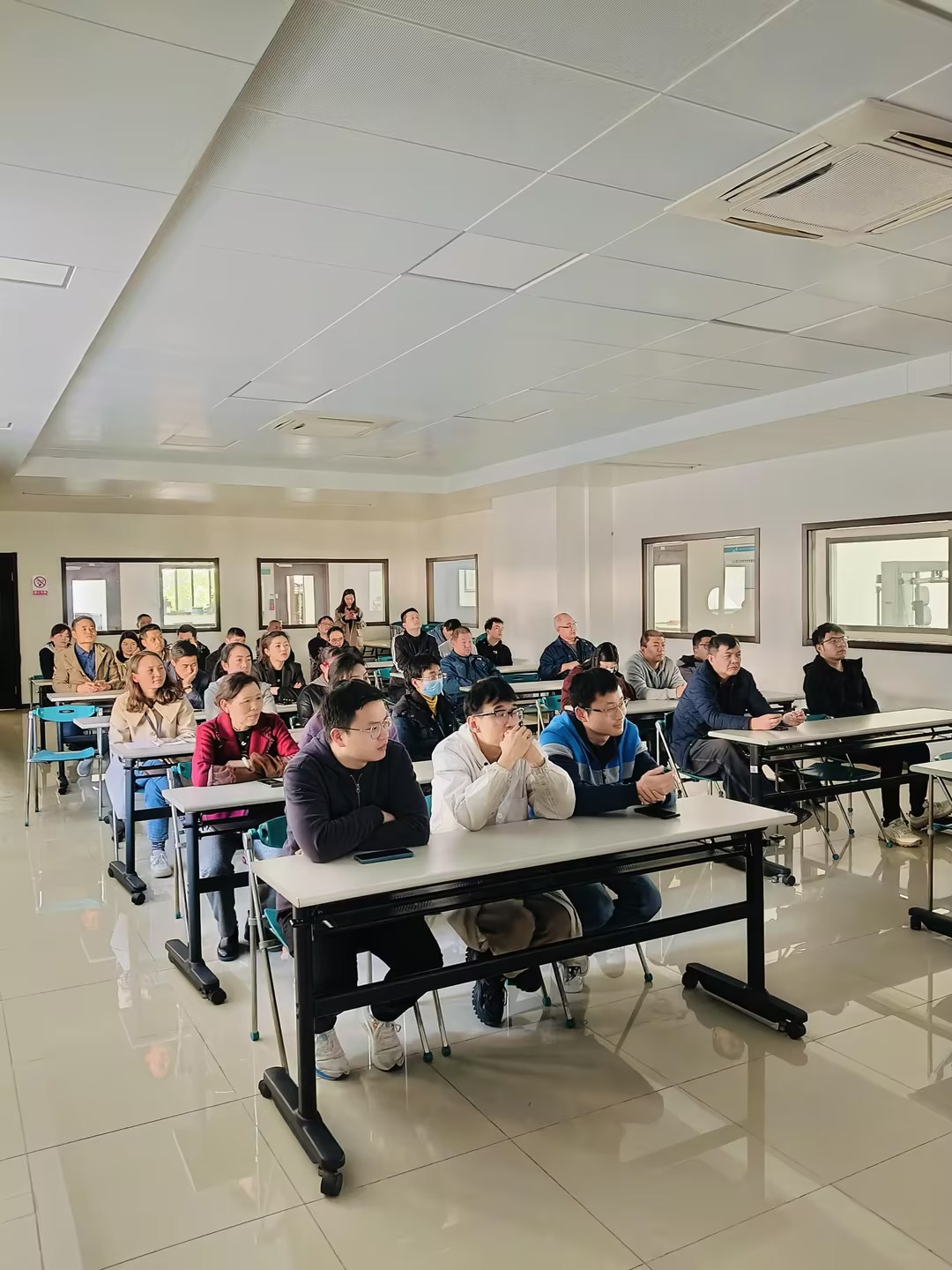 威尼斯app游戏平台网址