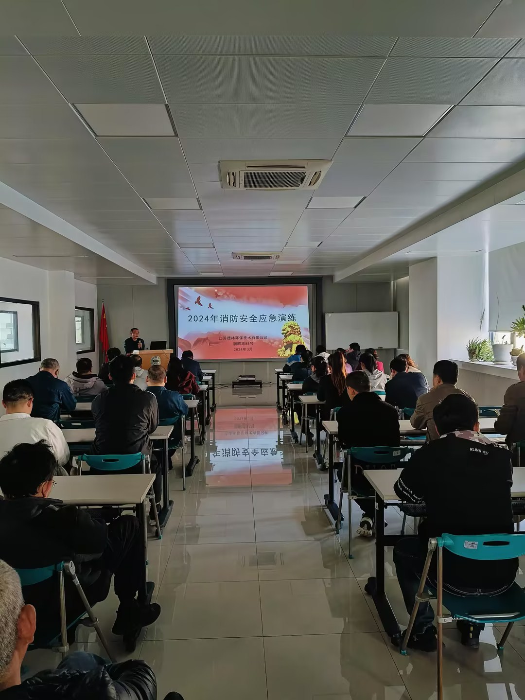 威尼斯app游戏平台网址